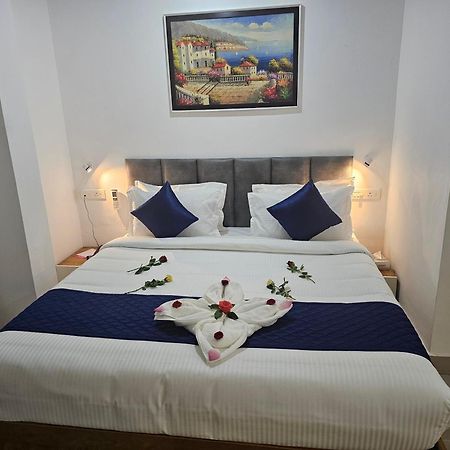 Pearl Residency Otel Ayoor Dış mekan fotoğraf