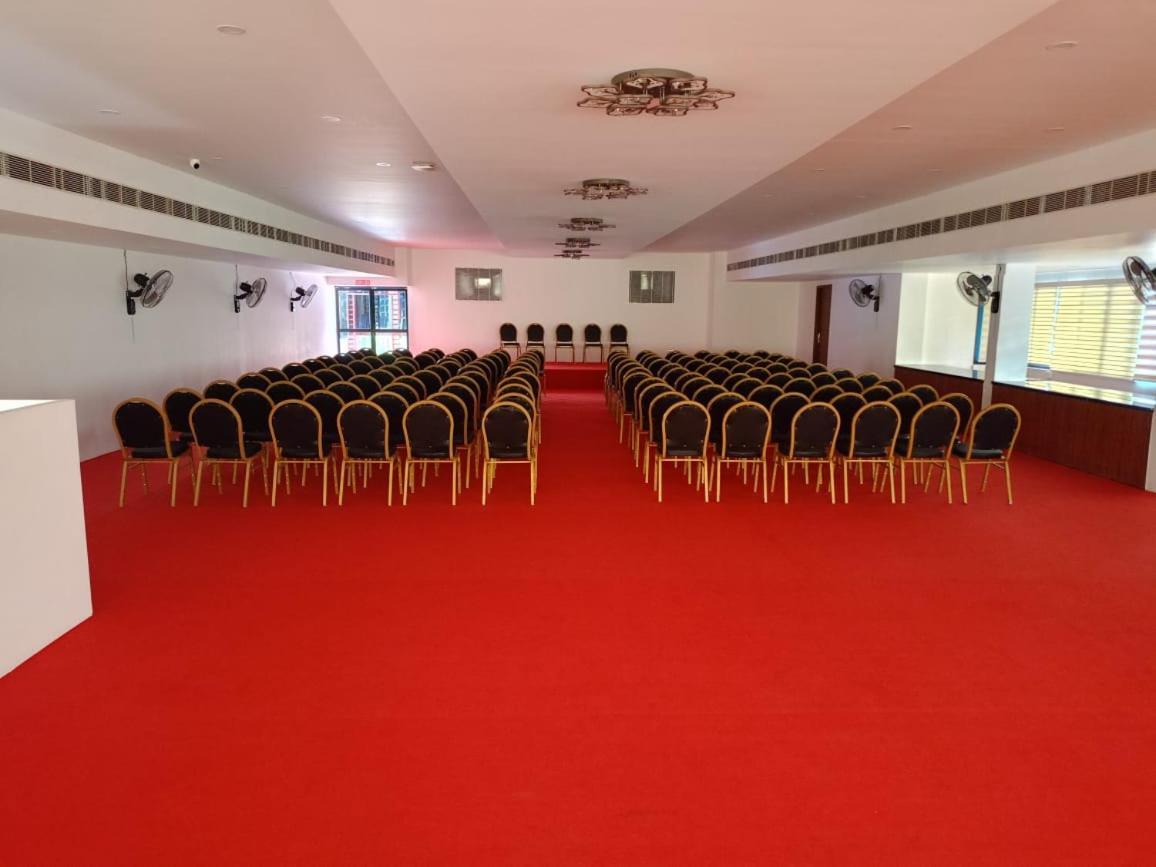 Pearl Residency Otel Ayoor Dış mekan fotoğraf